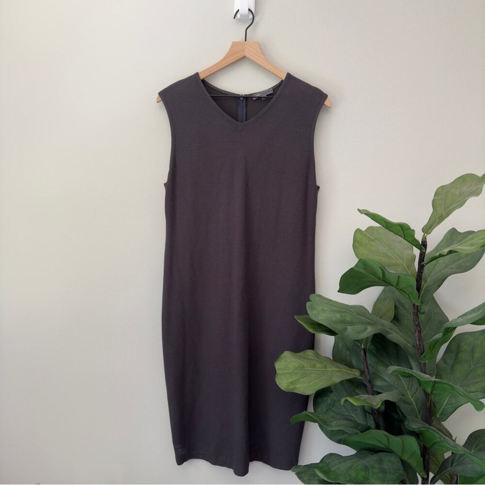 Vince Sleeveless Solid Gray V-Neck Dress Business Professional Minimalist Zip Up